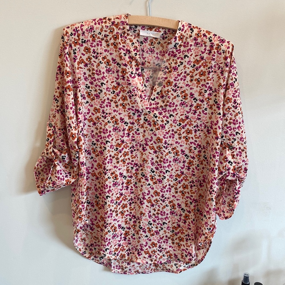 ✨NWT✨ LUSH Flowy Blouse
